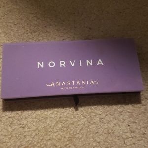 Anastasia Beverly Hills norvina palette